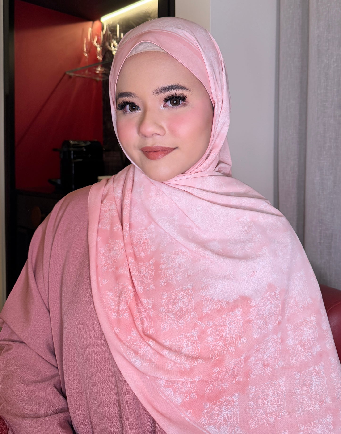 Damask Ombre (Pink)