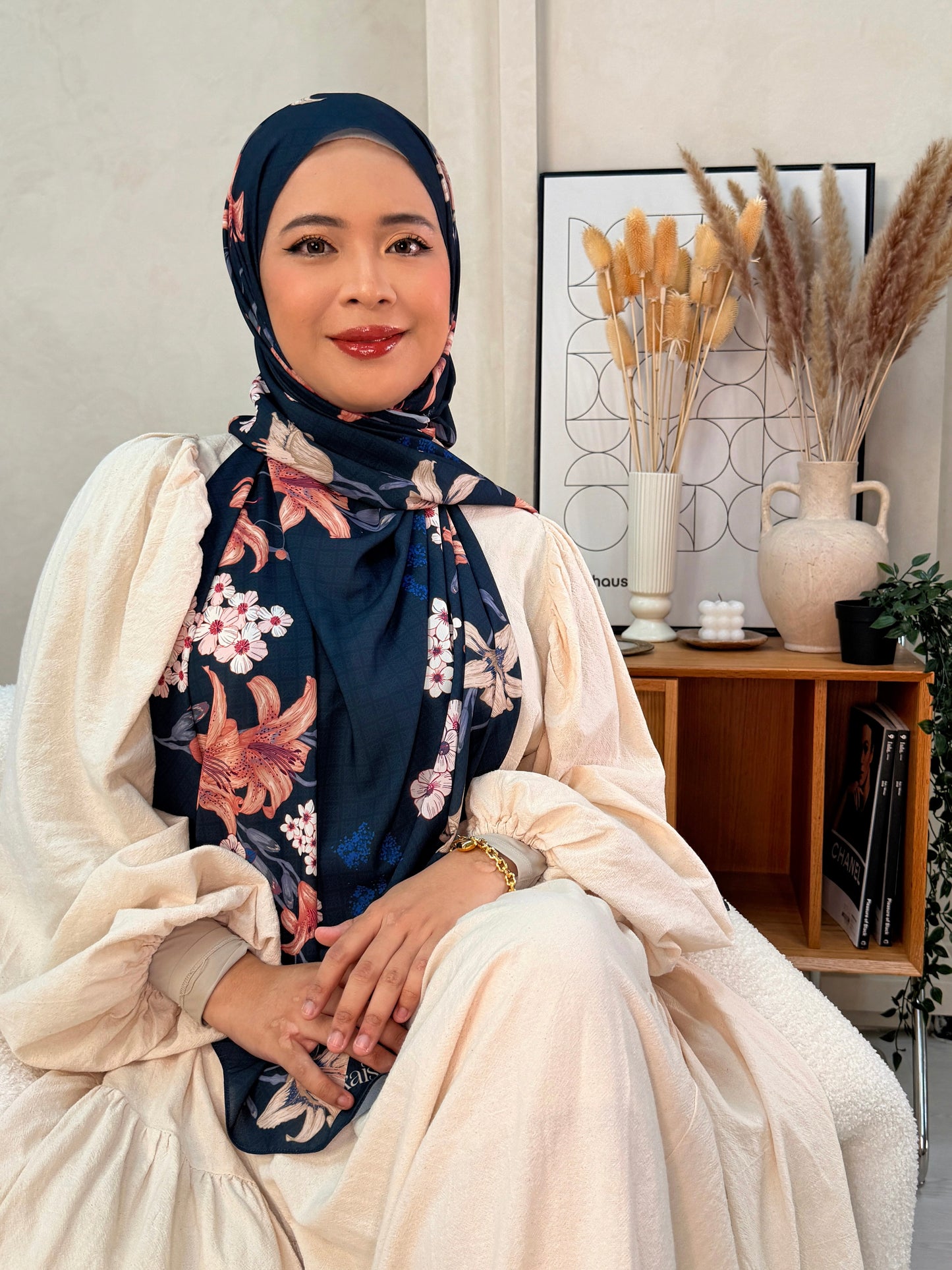 Taman Lily (Navy)