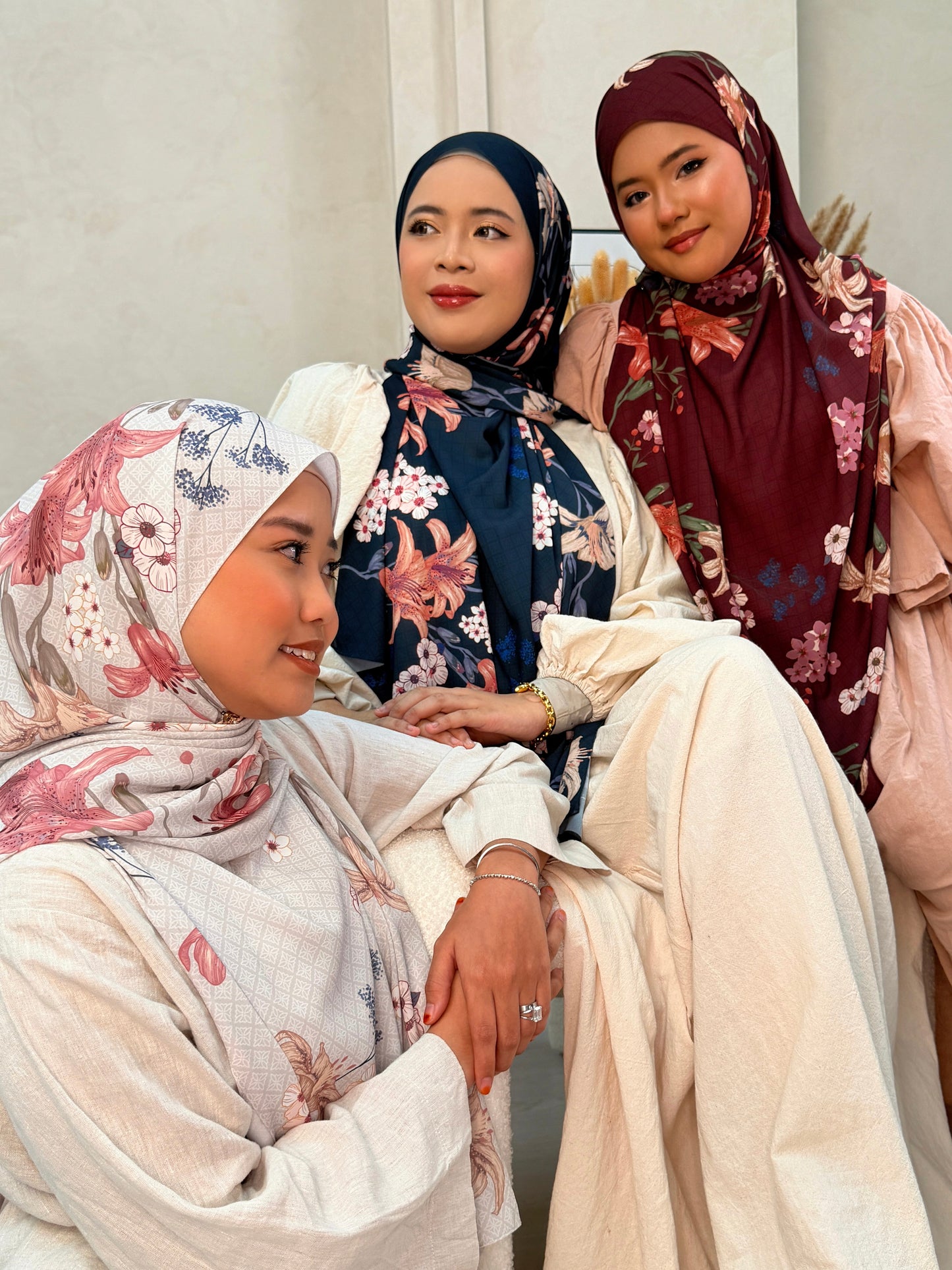 Taman Lily (Navy)