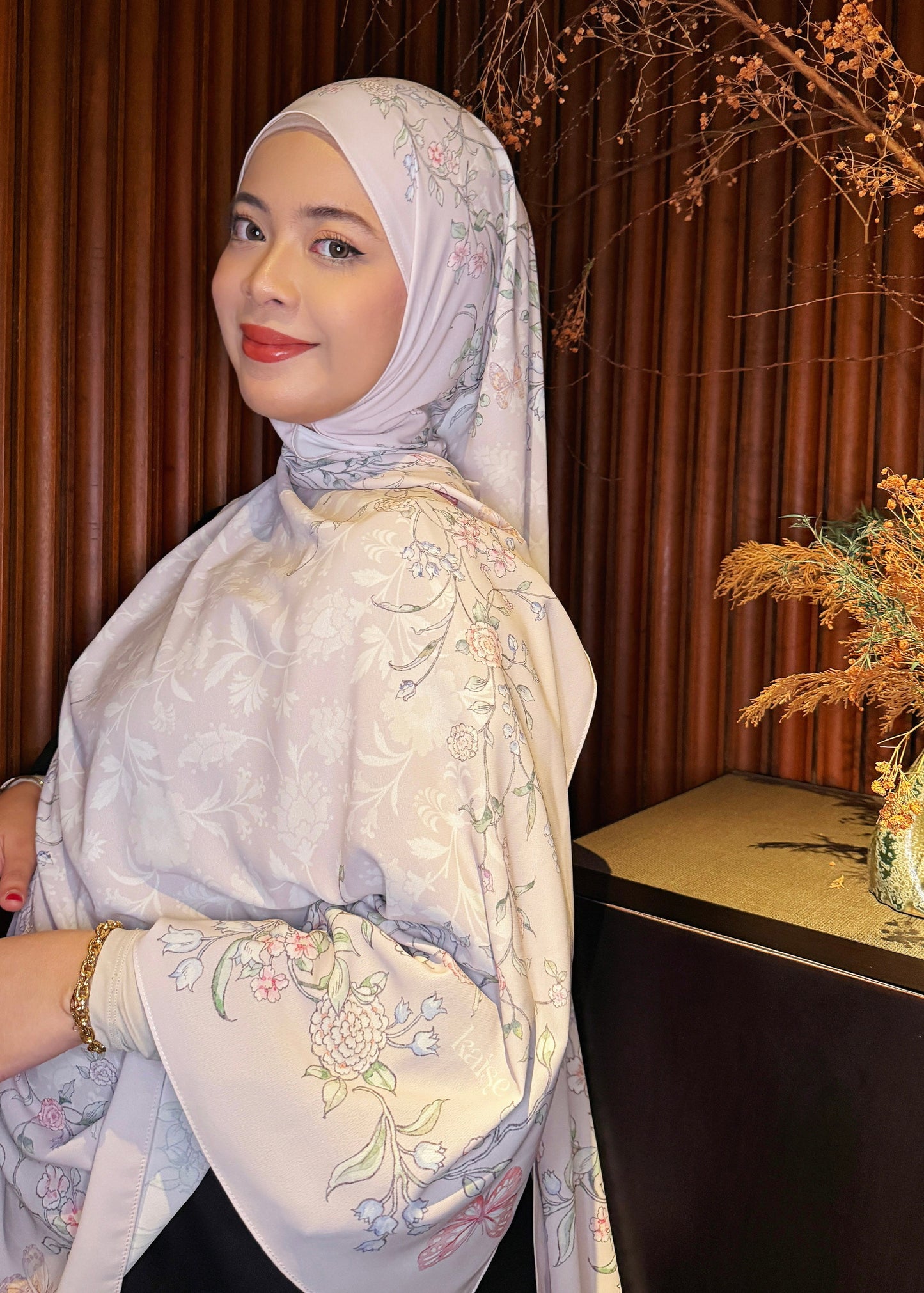 A Thousand Flowers (Light Grey)