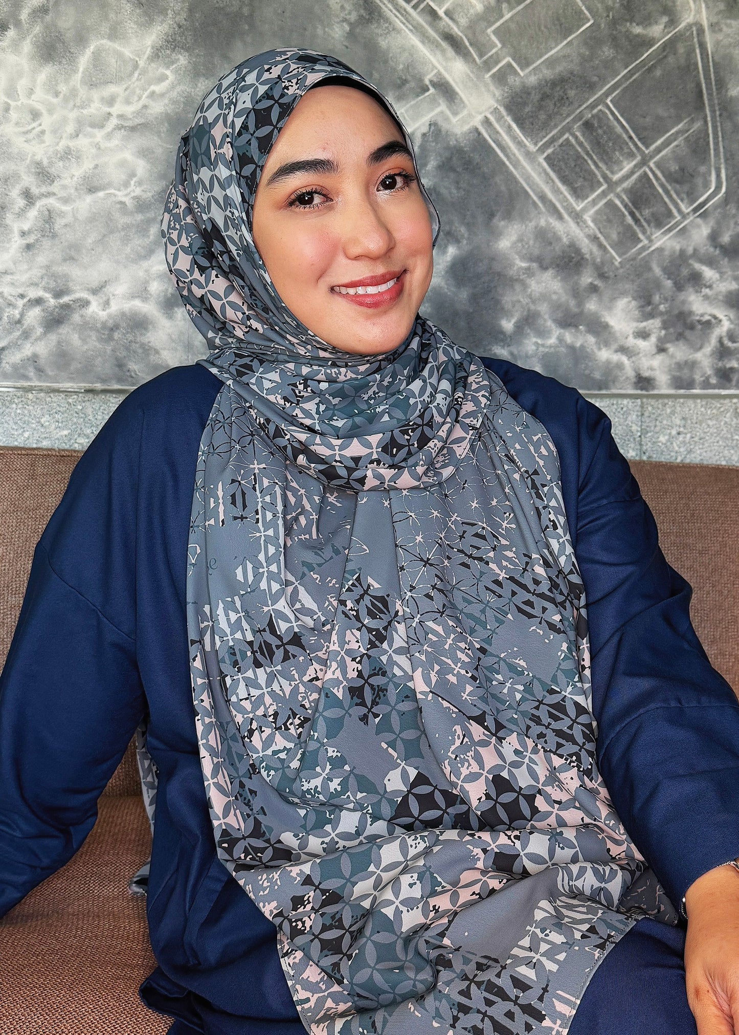 Modern Kawung (Dark Blue)