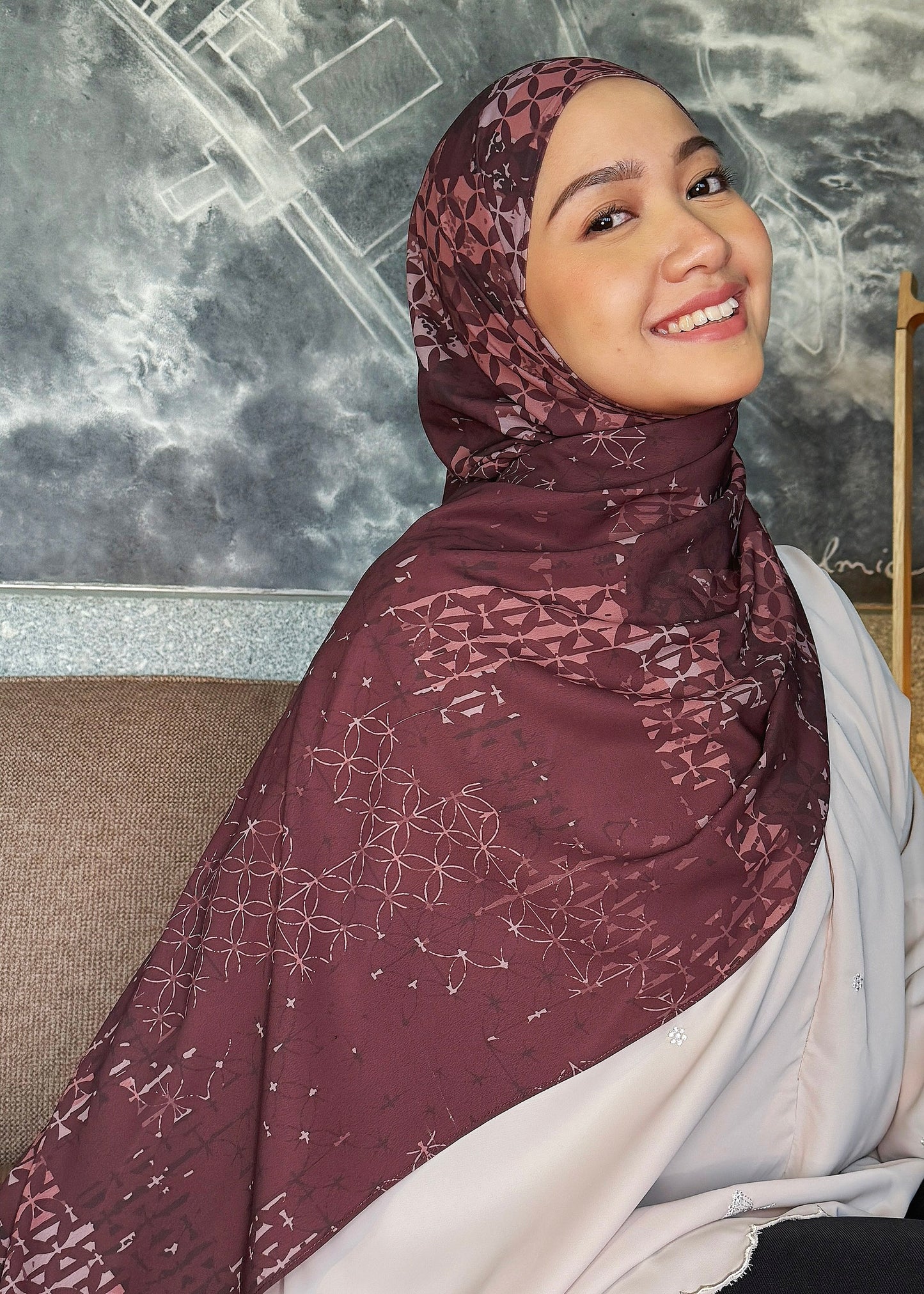 Modern Kawung (Dark Brown)