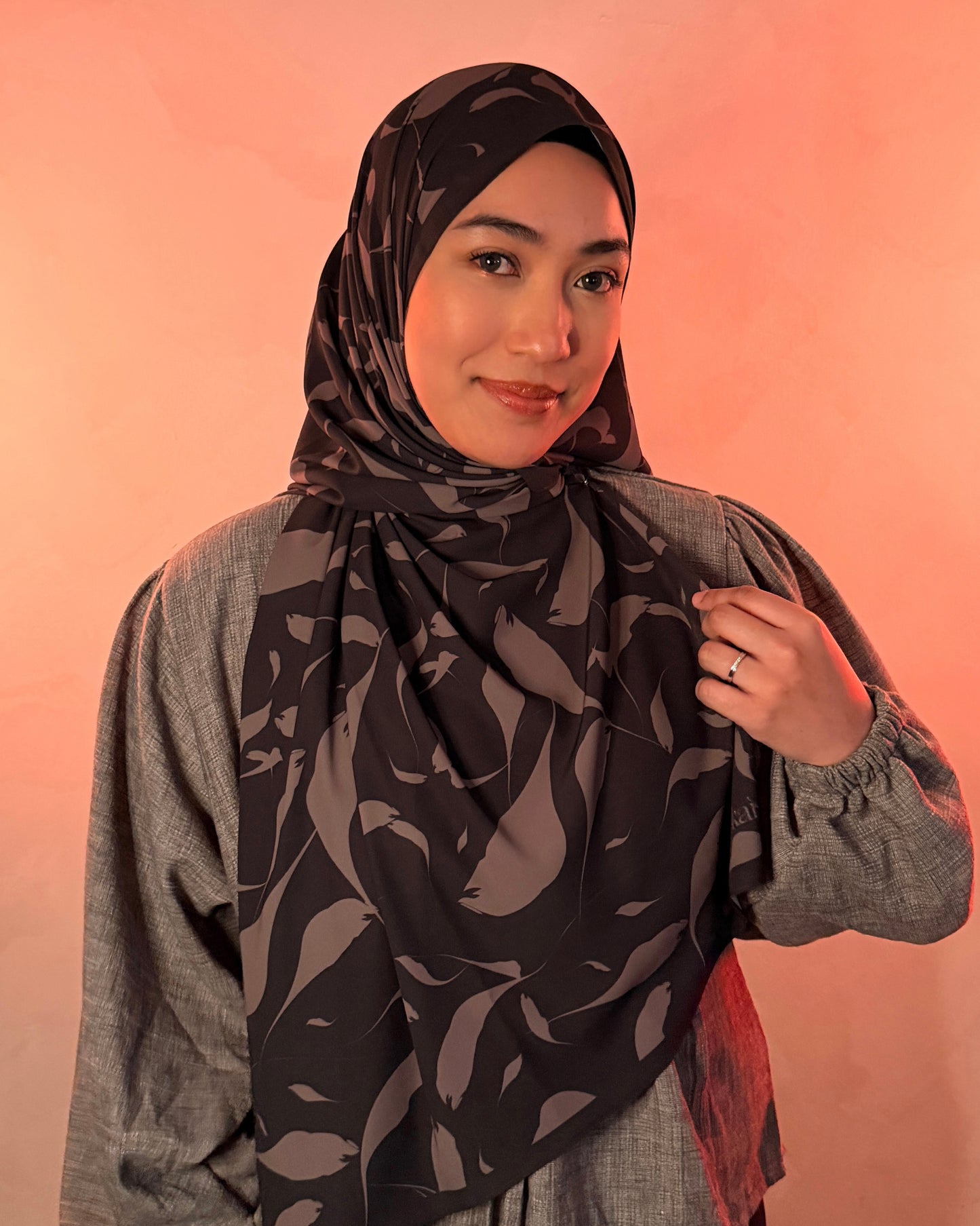 Miura (Black/Taupe)