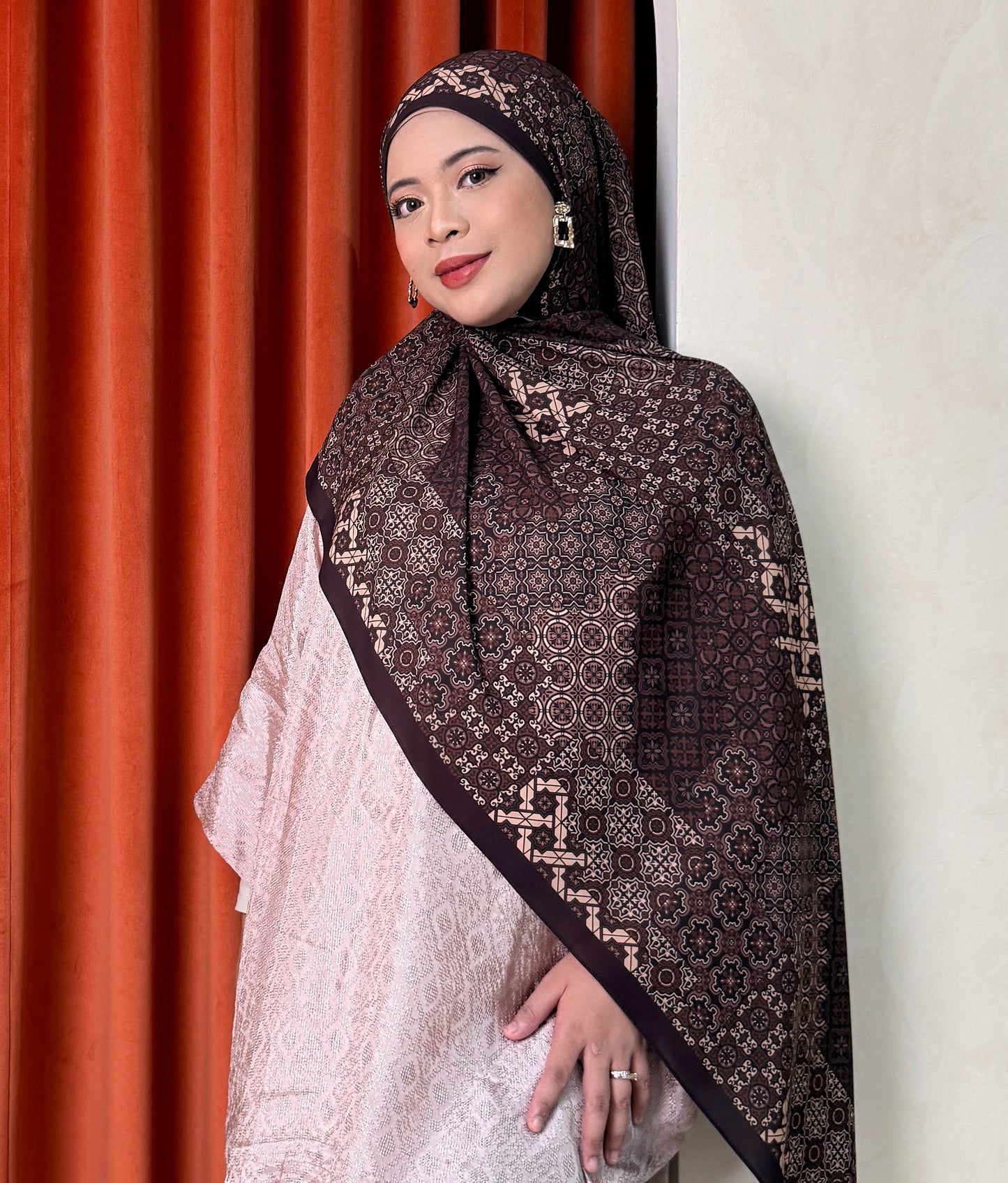 The Heritage Weave (Rich Cocoa)