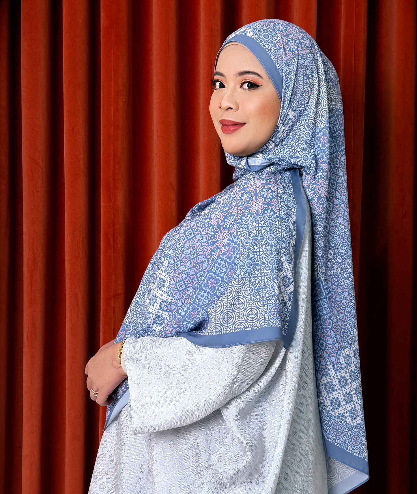 The Heritage Weave (Blue Pink)